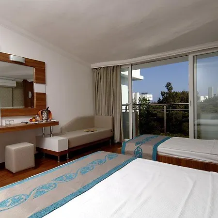 Maya World Hotel 5*