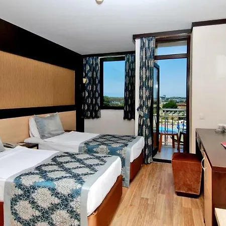 Maya World Hotel 5*